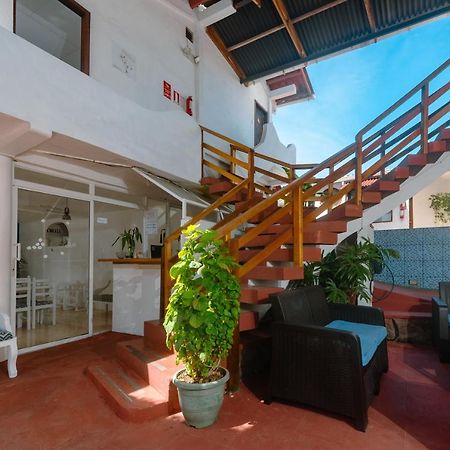 Hostal North Seymour Puerto Ayora  Exteriör bild