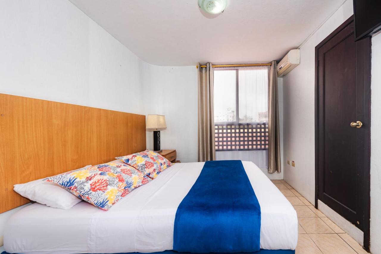 Hostal North Seymour Puerto Ayora  Exteriör bild
