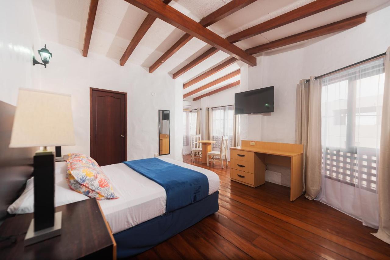 Hostal North Seymour Puerto Ayora  Exteriör bild