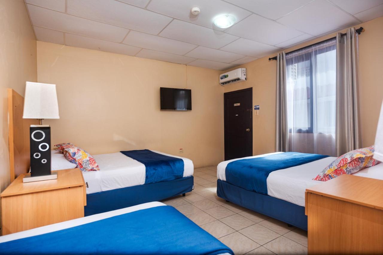Hostal North Seymour Puerto Ayora  Exteriör bild